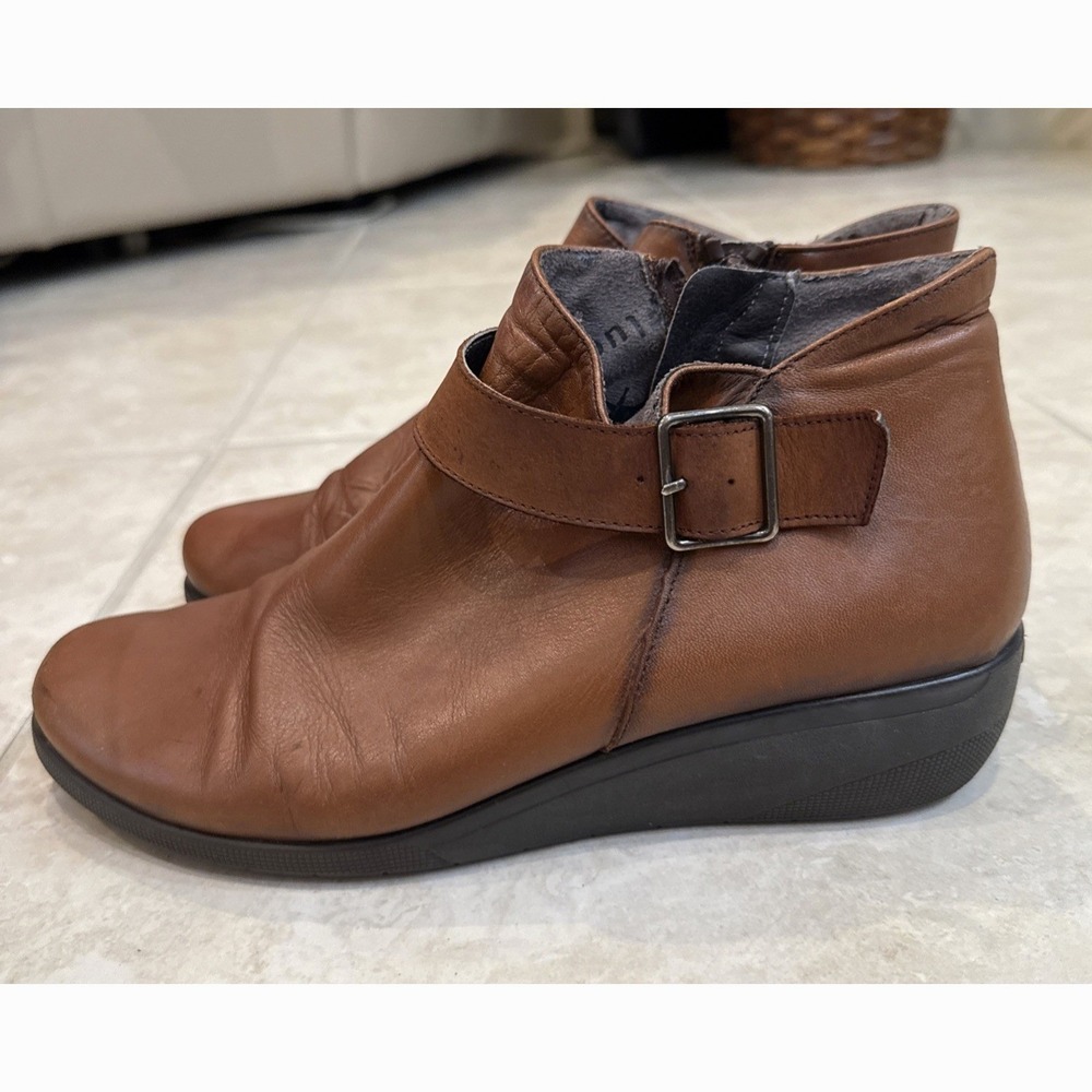 Fluchos Brown Leather Ankle Boots Made in Spain Buckle Wedge Booties Womens 39
